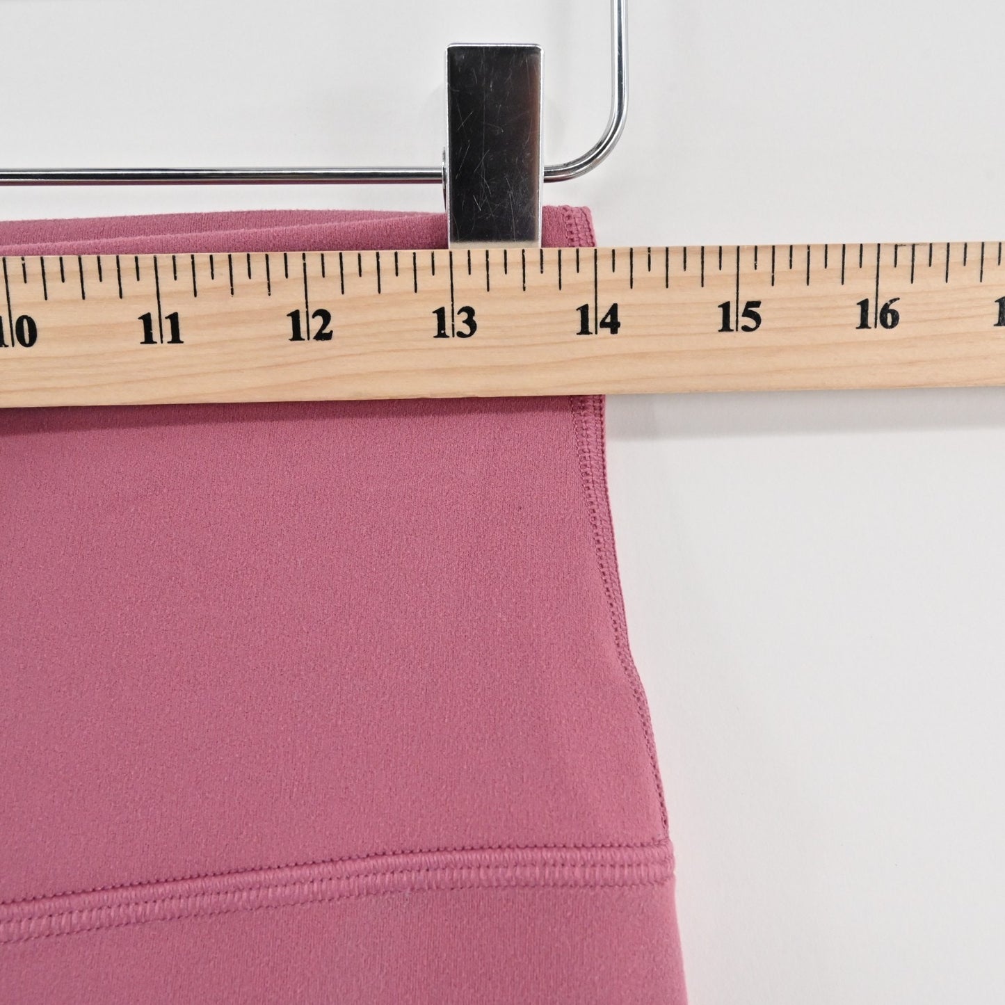 Lululemon Womens Align Crop 21" Leggings Size 8 Pink Stretch Athletic Logo