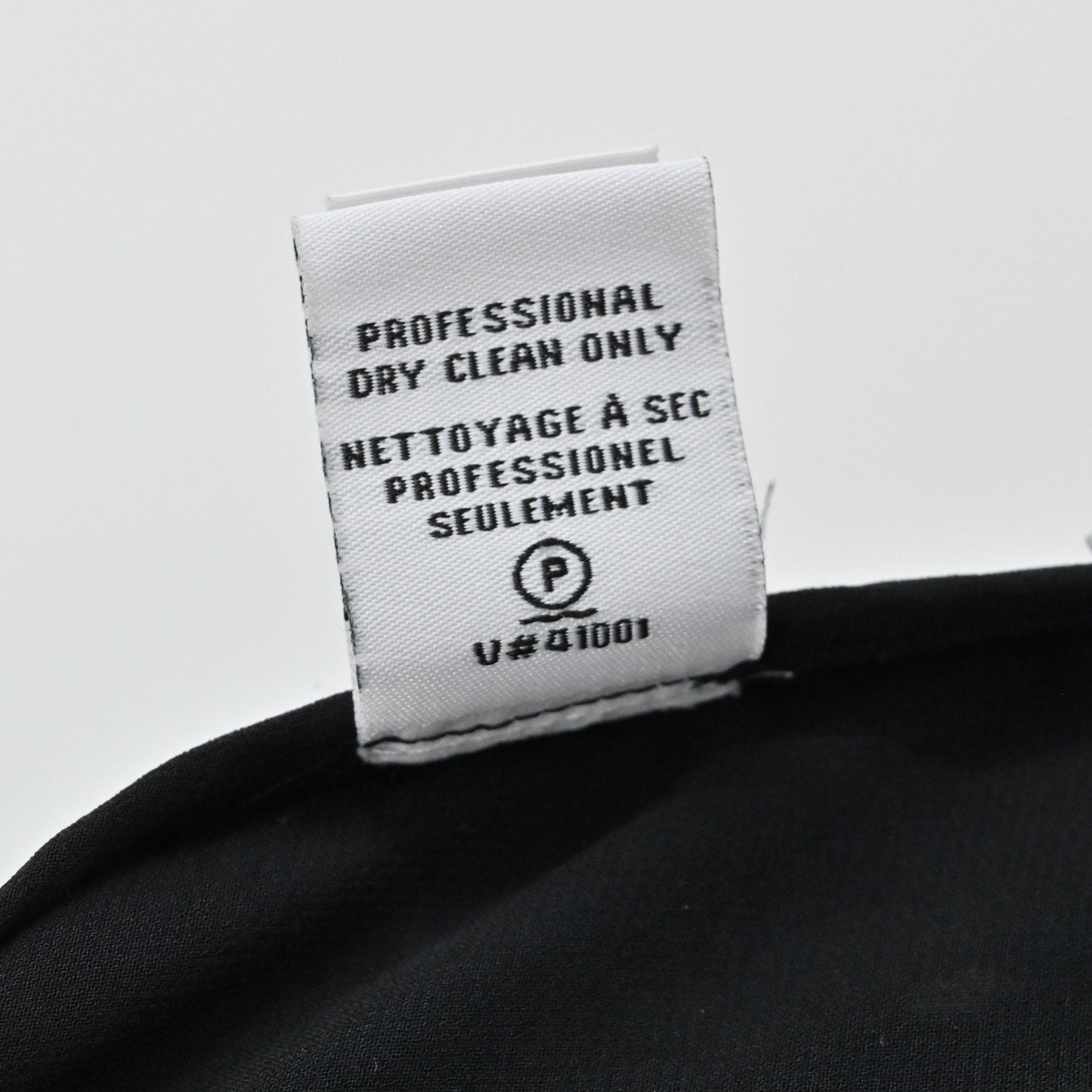 DVF Liza Silk Dress Size L Layered Crepe Ruffle Blue Chevron Sleeveless Elegant