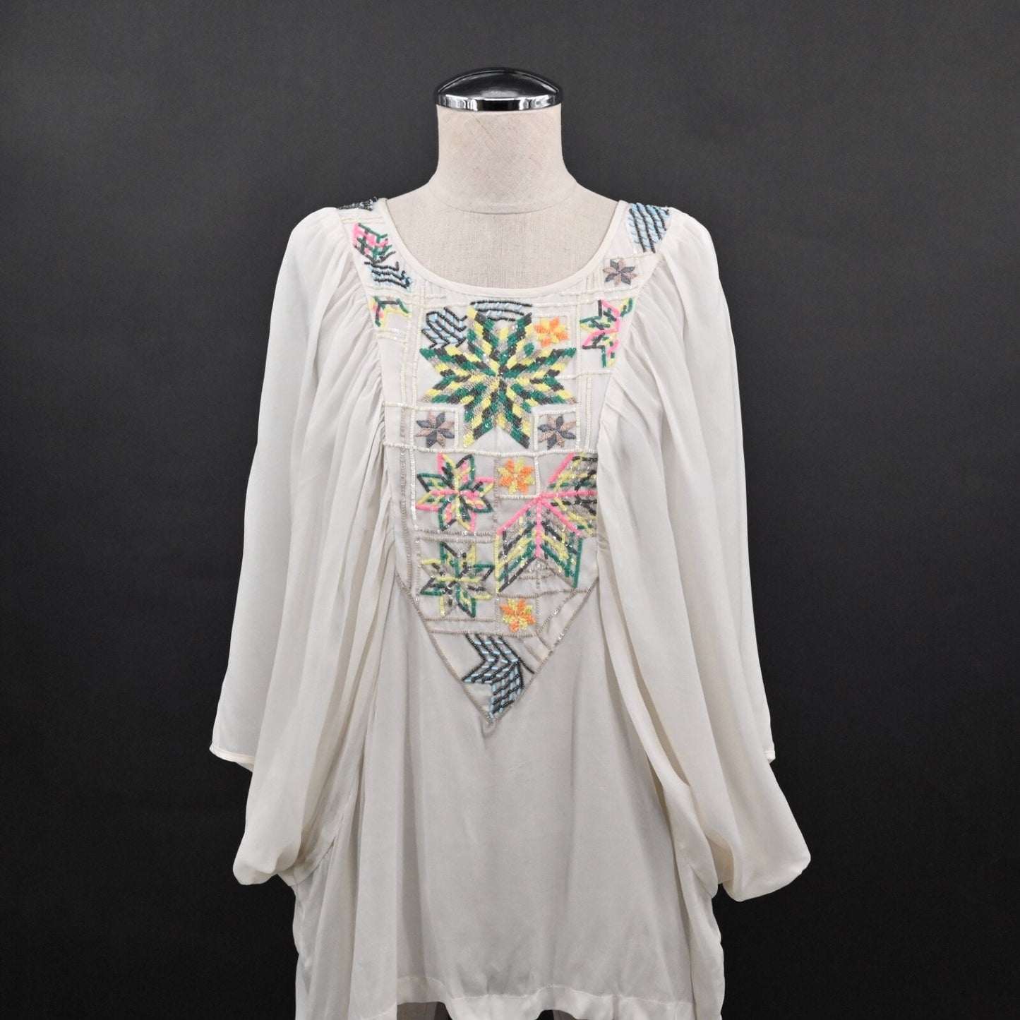 ANTHROPOLOGIE Womens Beaded Sequin Top Size L Tanvi Kedia Kashida Dolman Blouse