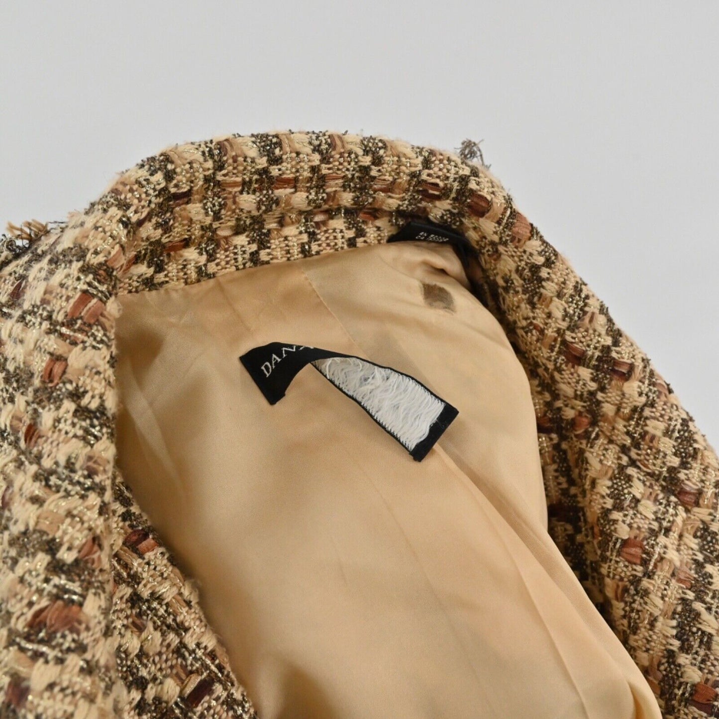 Vtg DANA BUCHMAN Jacket Womens Size 6 Brown Metallic Plaid Tweed Fringe Snap 00s