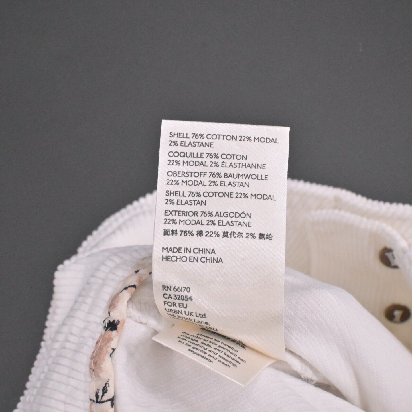 ANTHROPOLOGIE Pants Womens Size 25 Pilcro White Corduroy Slim Pocket Zip Ankle