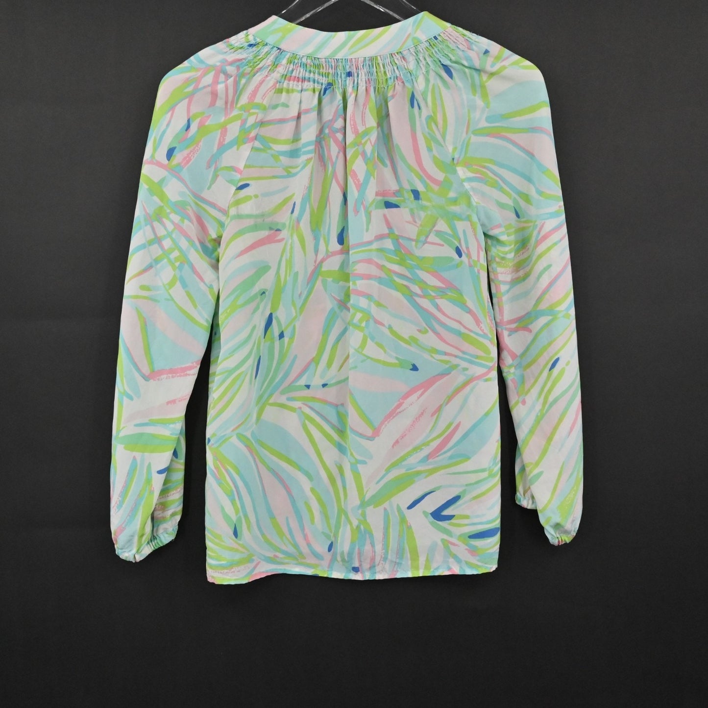 Lilly Pulitzer Womens Silk Elsa Top Size XS Blouse Skye Blue Salute Print Preppy
