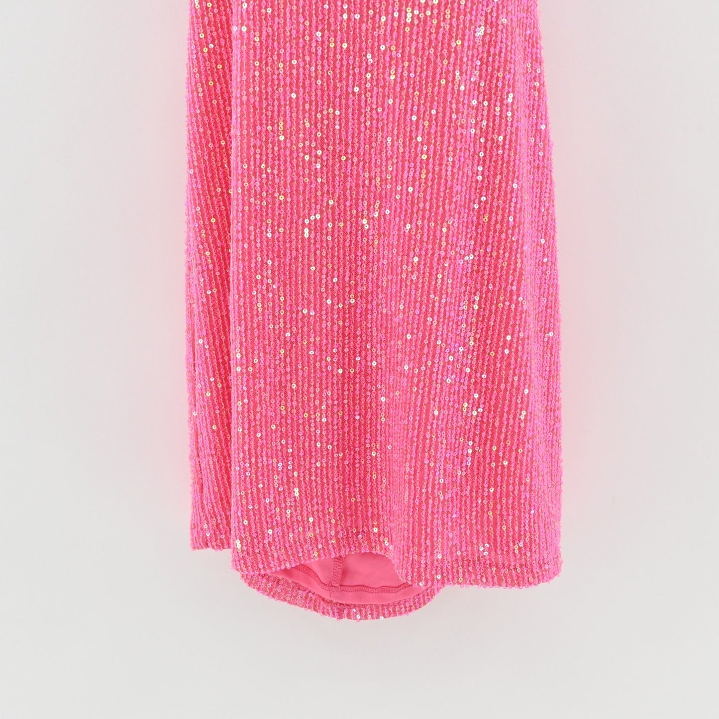City Vibe Pink Sequin Dress Size 11 Sleeveless VNeck Mini Halter Sexy Barbie NEW