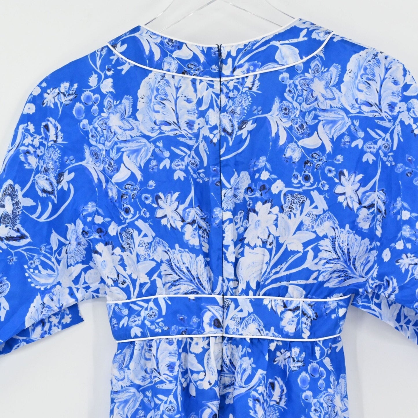 SOCAPRI Dress Sz 38 Blue Floral 100% Silk Dolman Sleeve Mini Geisha Deep V Neck