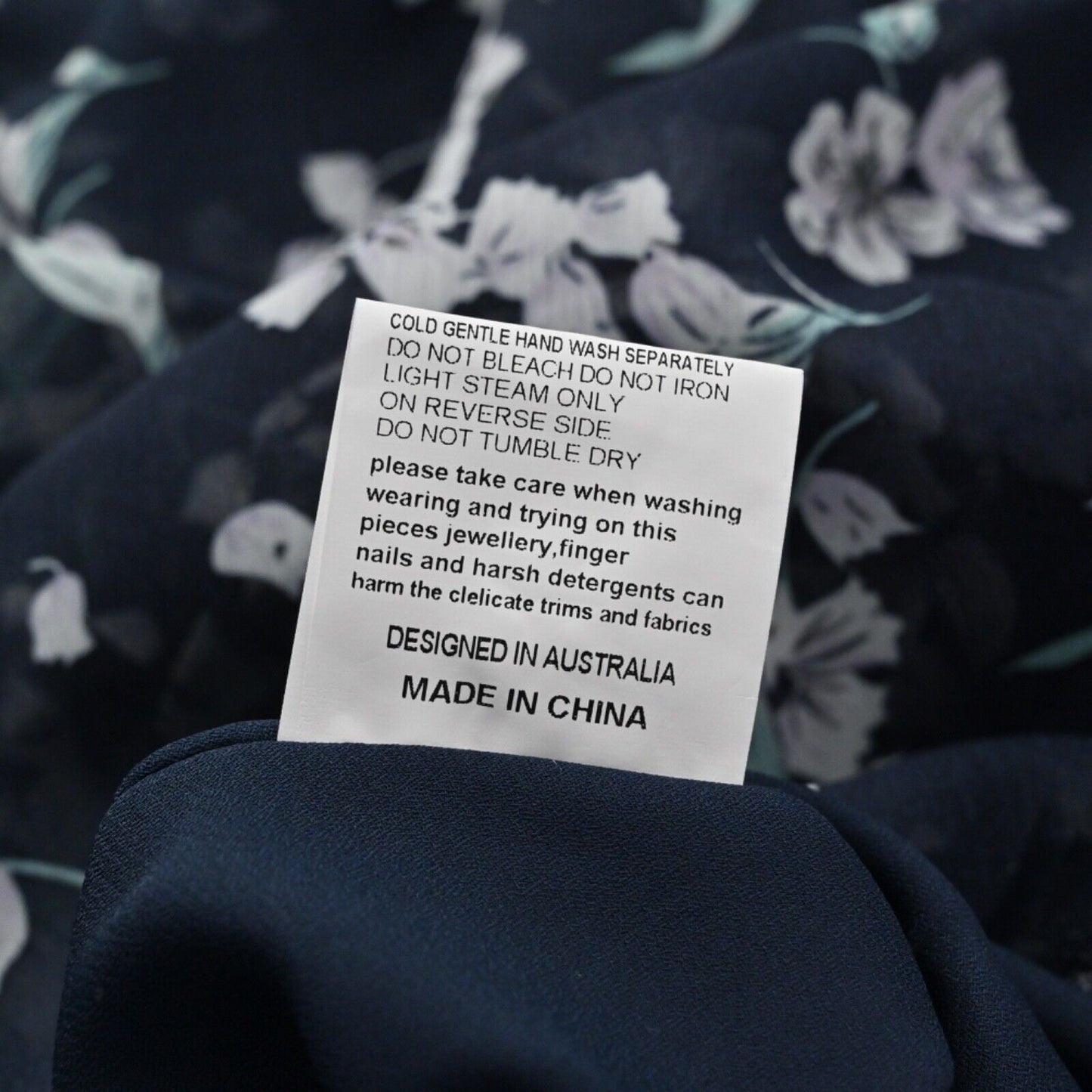 ELLIATT Dress Womens Sz XS Ruffle Mini Navy Blue Floral Cold Shoulder Whimsygoth