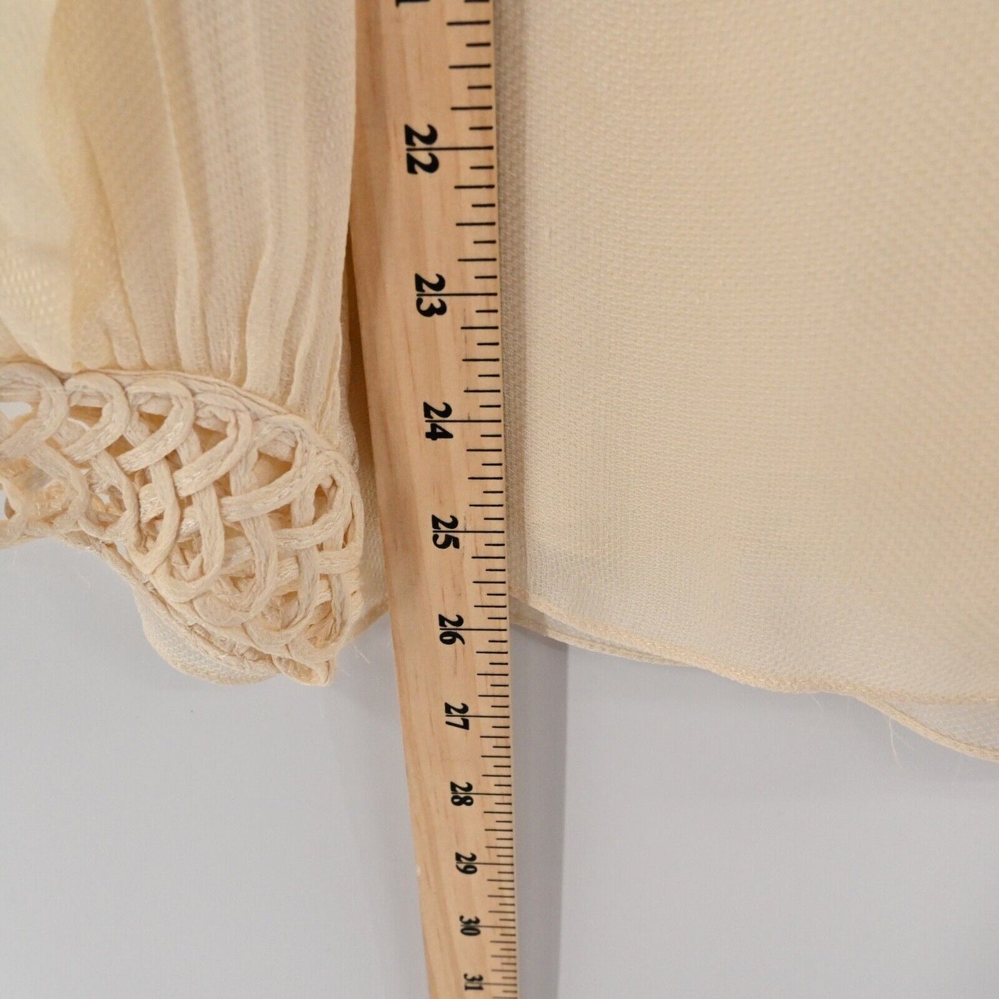 Vtg MILLY Top Womens Sz 4 Cream 100% Silk Eyelet V Neck Balloon Sleeve Retro USA