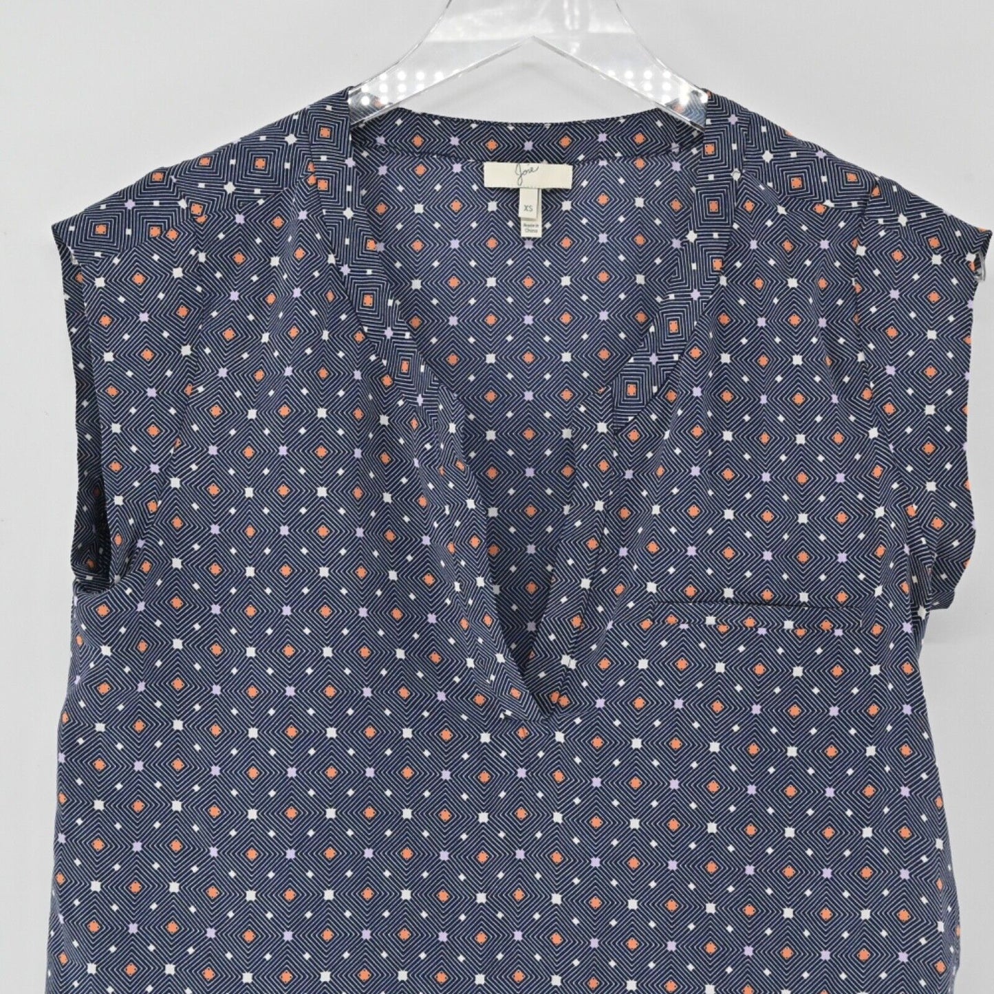 JOIE Top Womens Size XS Blue Geometric Print 100% Silk Ryanna Cap Sleeve VNeck