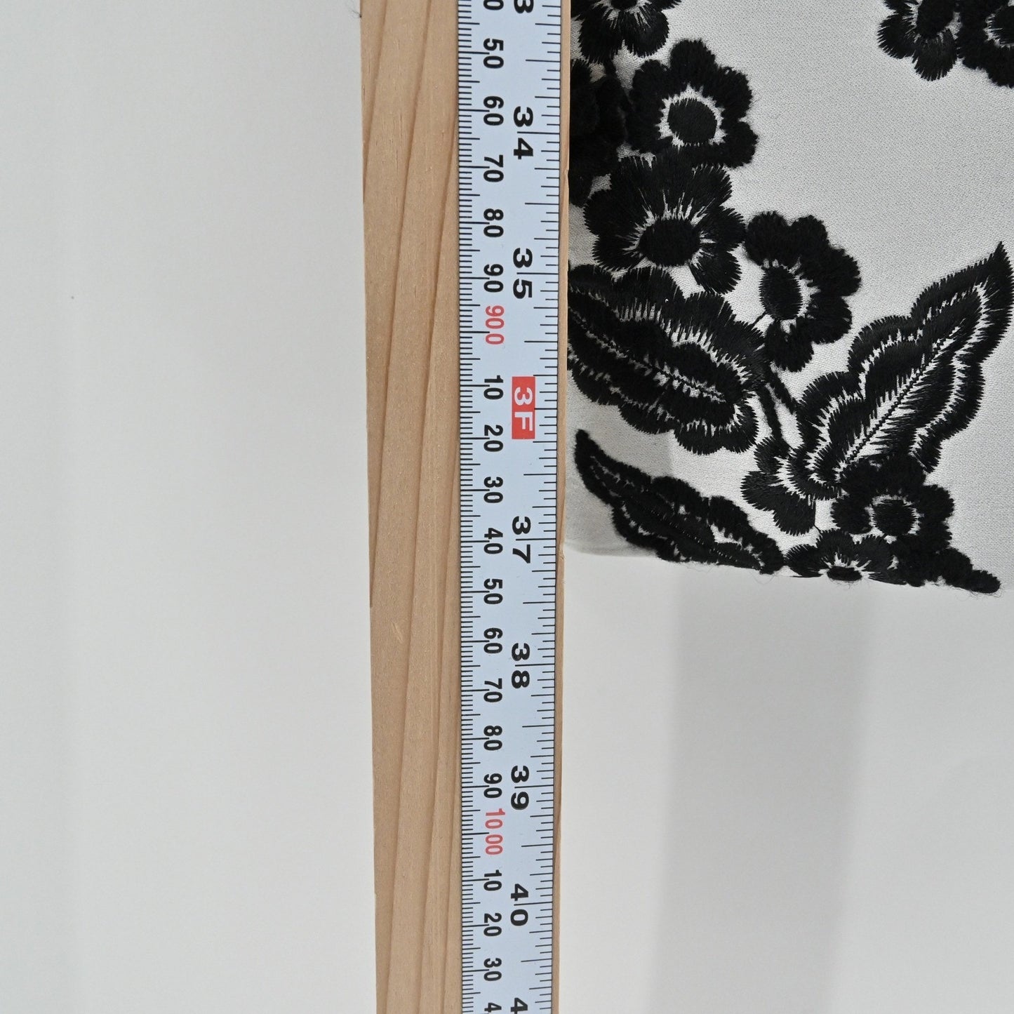 SHANNON MCLEAN Dress Womens Size L Black White Floral Embroidered Mini Sheath