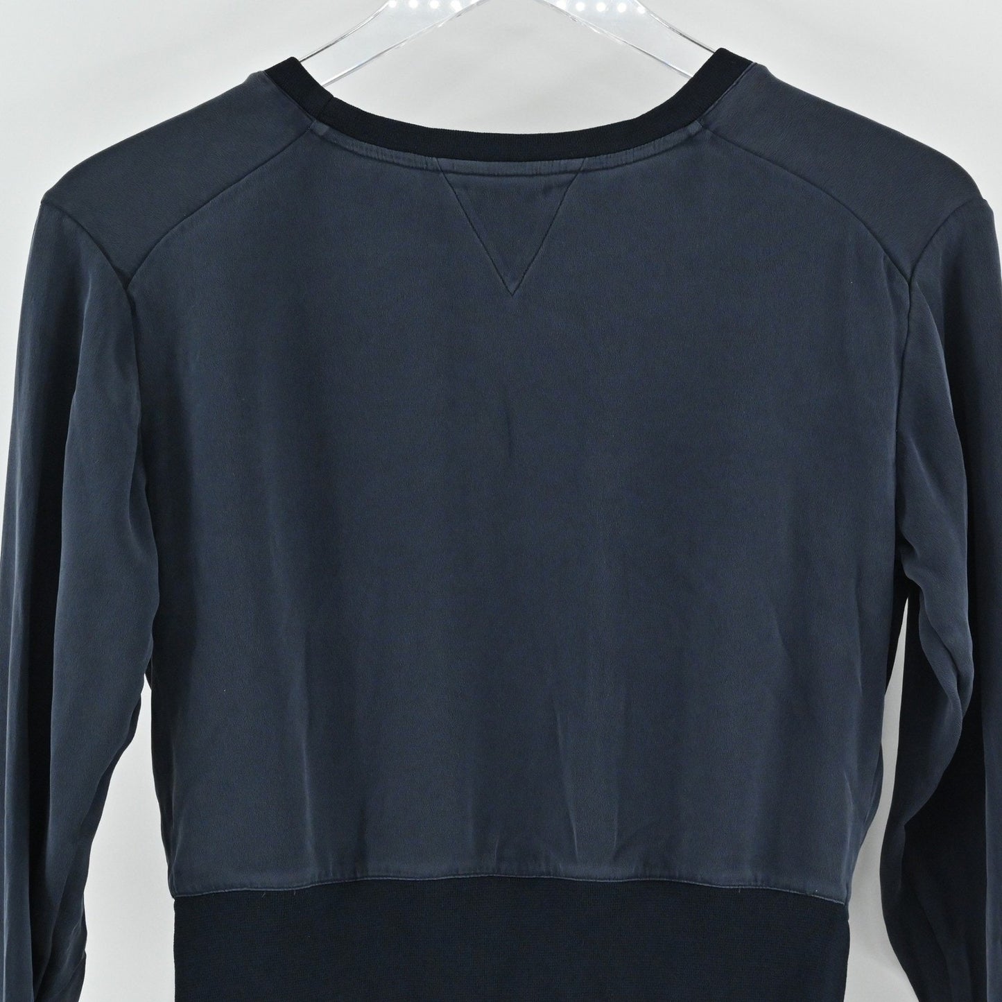 Theyskens Theory Womens Silk Top Size 0 Navy Minimalist Long Sleeve Pullover