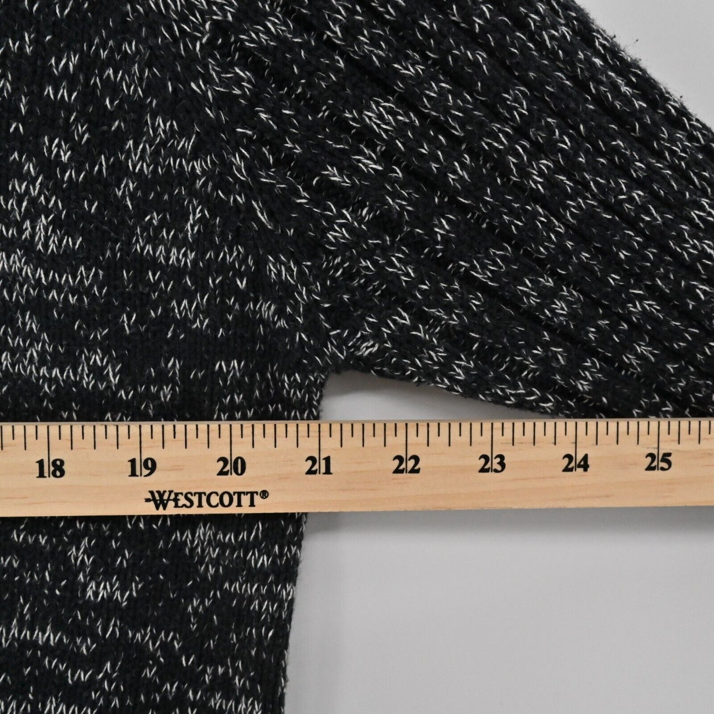 VINCE Sweater Womens Size XS Black White Long Sleeve Knit Top Cozy Winter Fall