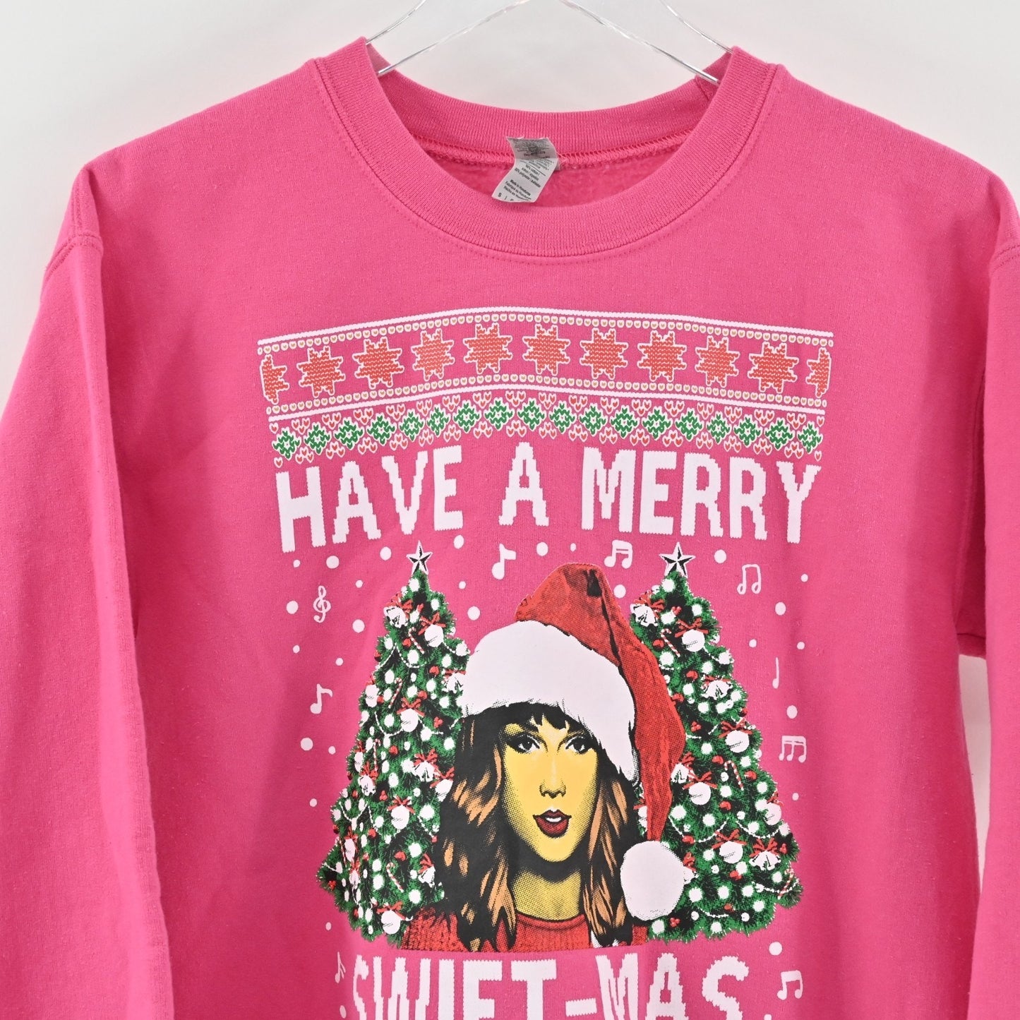 Gildan Womens Pink Merry Swift-Mas Christmas Sweatshirt Size S Swiftie Crew Neck