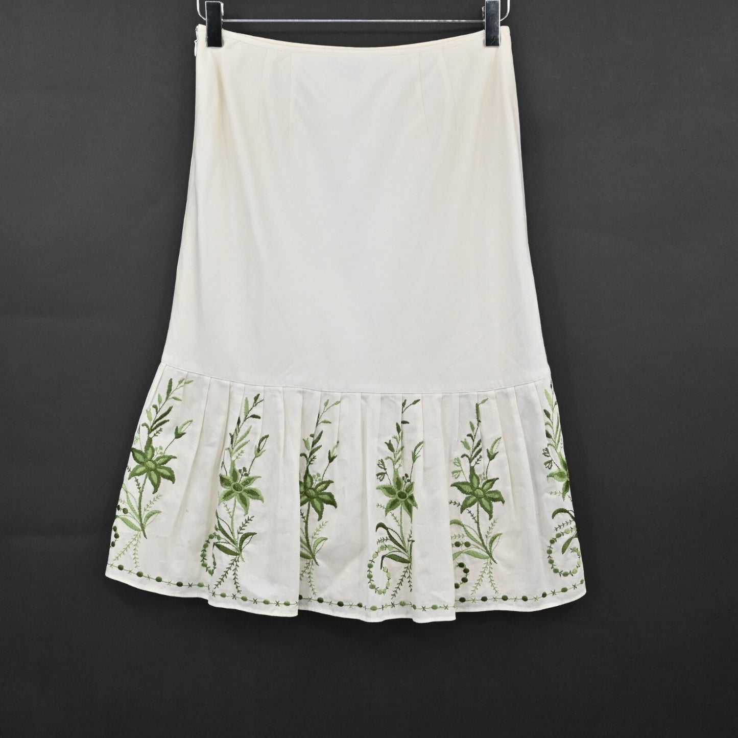 Vtg ANN TAYLOR Embroidered Skirt Size 4P Petites Ivory Green Flower Tiered ALine