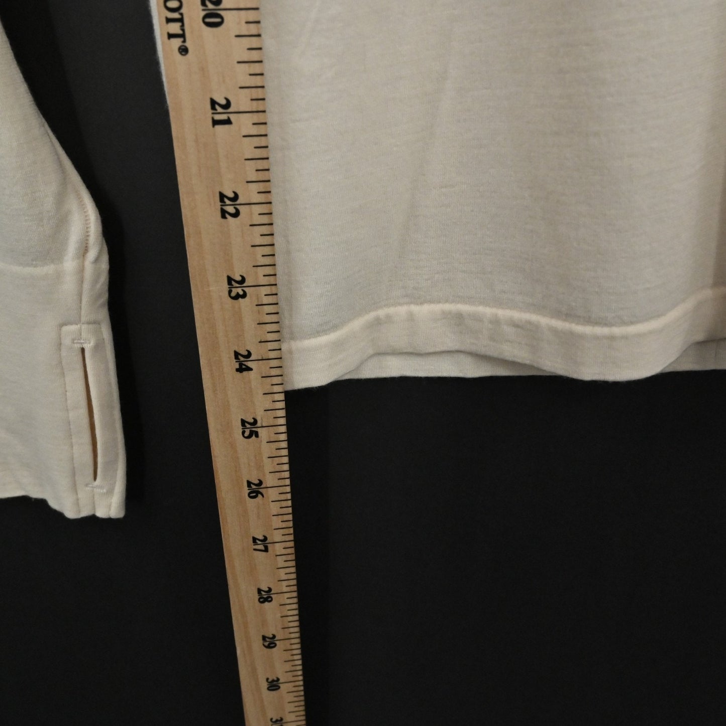 Athleta Foresthill Ascent Turtleneck Top Womens XS Cream Warm Long Sleeve Ski