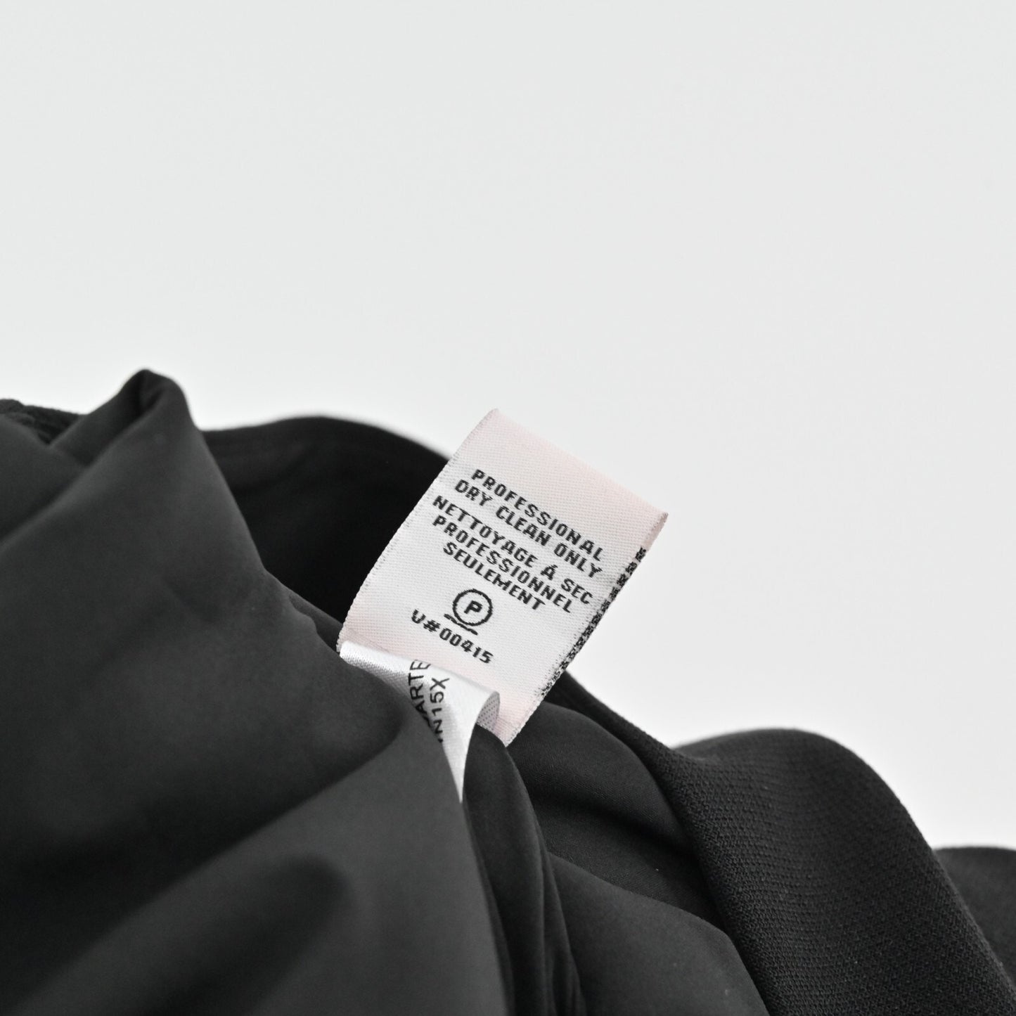 DIANE VON FURSTENBERG Bevin Sheath Dress Sz 12 Black VNeck 3/4 Sleeve Ruched NEW