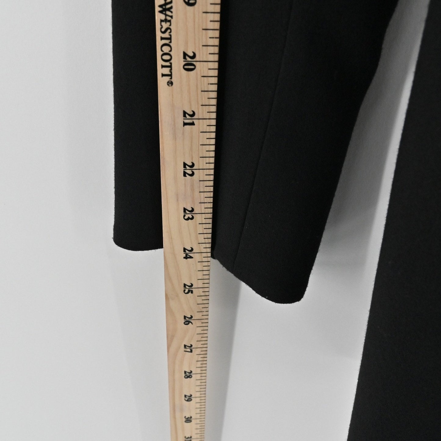 Badgley Mischka Beaded Jacket Size 6 Black Embellished Elegant Quiet Luxury Chic