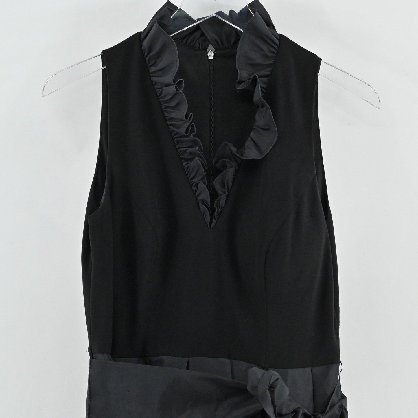 Jessica Howard Ruffled Collar Fit Flare Dress Size 6 Vamp Dark Romantic Black