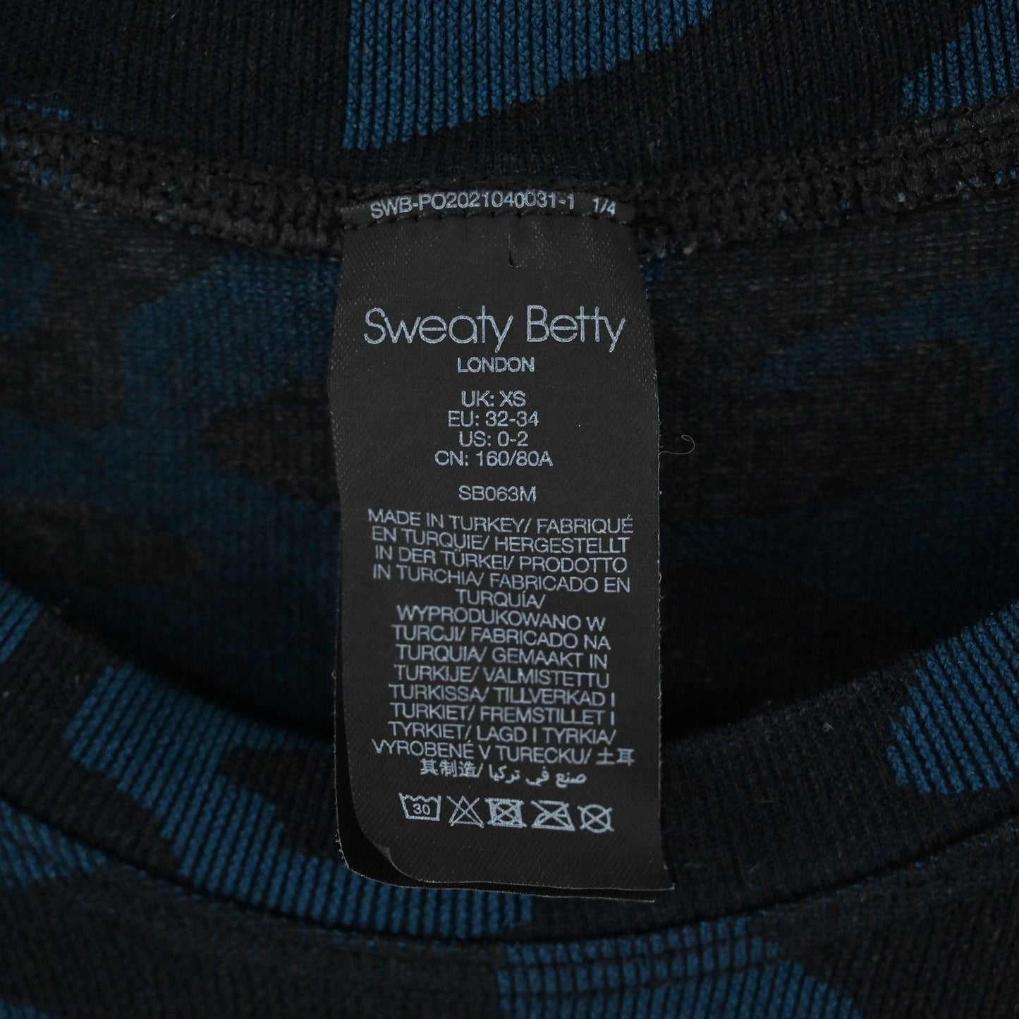 SWEATY BETTY Glisten Seamless Long Sleeve Top Size XS Blue Black Animal Athletic