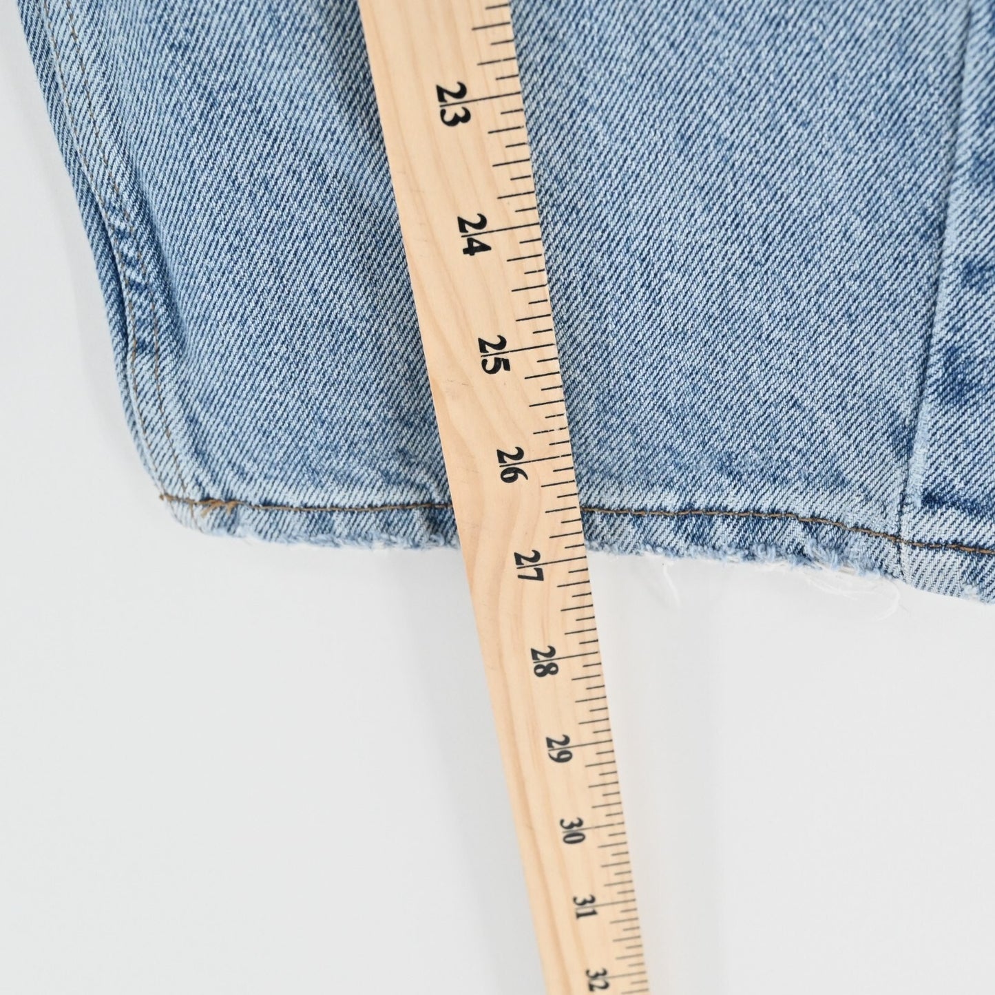 URBAN OUTFITTERS Jeans Womens Size 28 BDG Slim Straight Distressed Patchwork