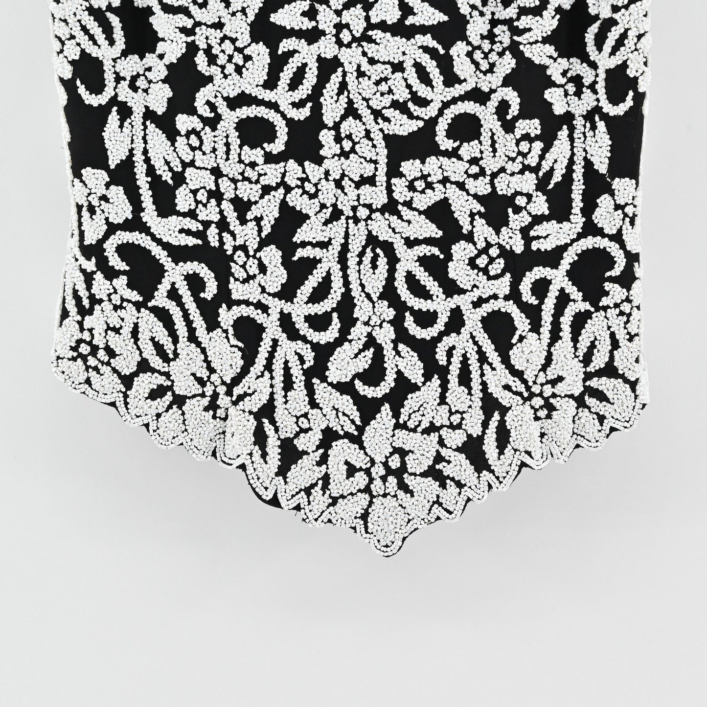 Vtg Womens Beaded Top S Black White Floral Sleeveless All Over Embellished JKARA