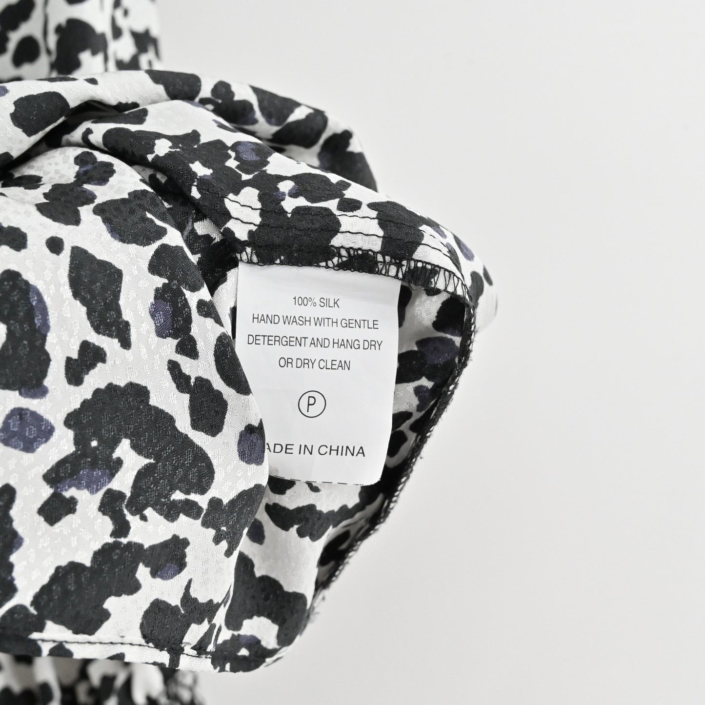 Marie Oliver Womens Silk Top Size XS Animal Print Black White Smocked Femnine