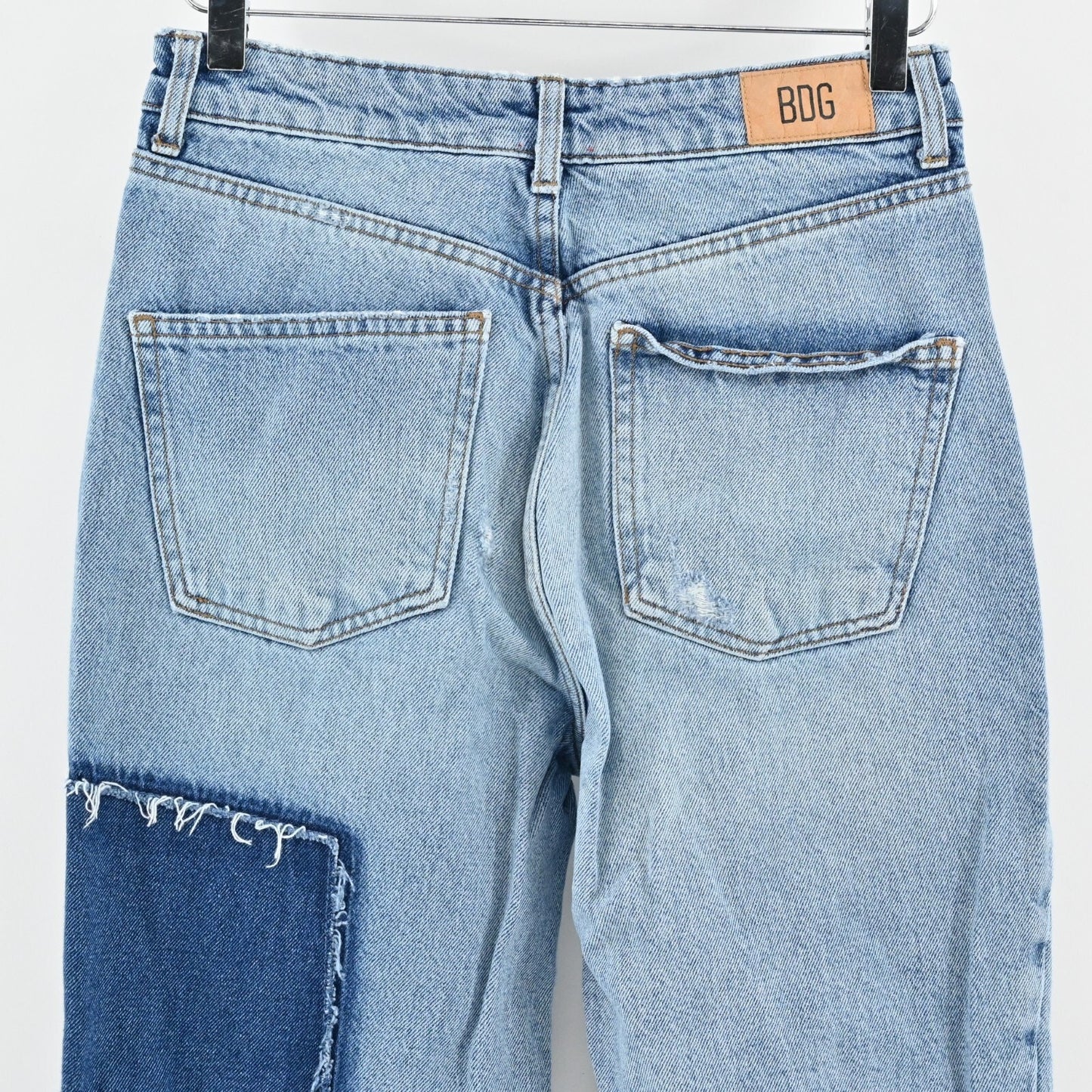 URBAN OUTFITTERS Jeans Womens Size 28 BDG Slim Straight Distressed Patchwork