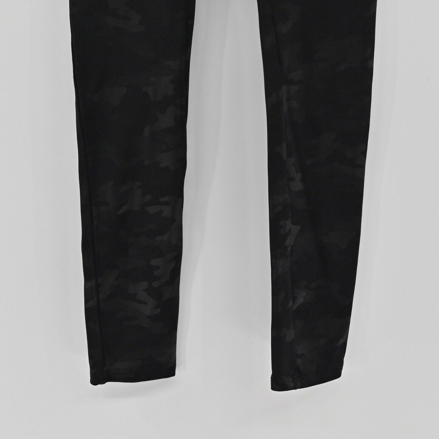 SPANX Leggings Womens Size S Black Camouflage Mid Rise Full Length Gym Workout
