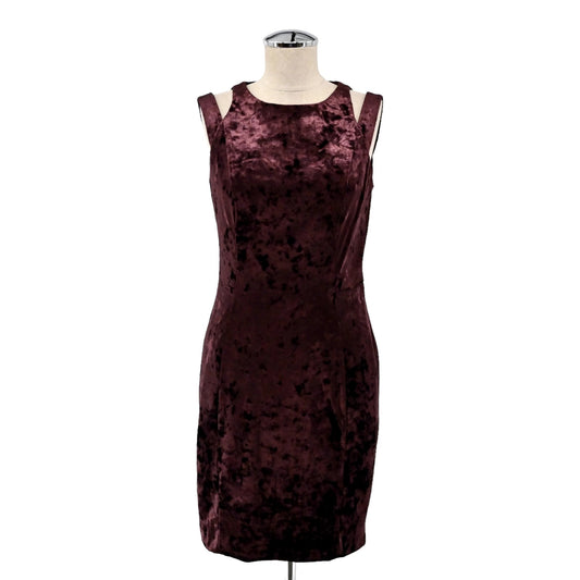 MAGGY LONDON Dress Womens Size 6 Burgundy Sheath Crushed Velvet Cut Out Shoulder