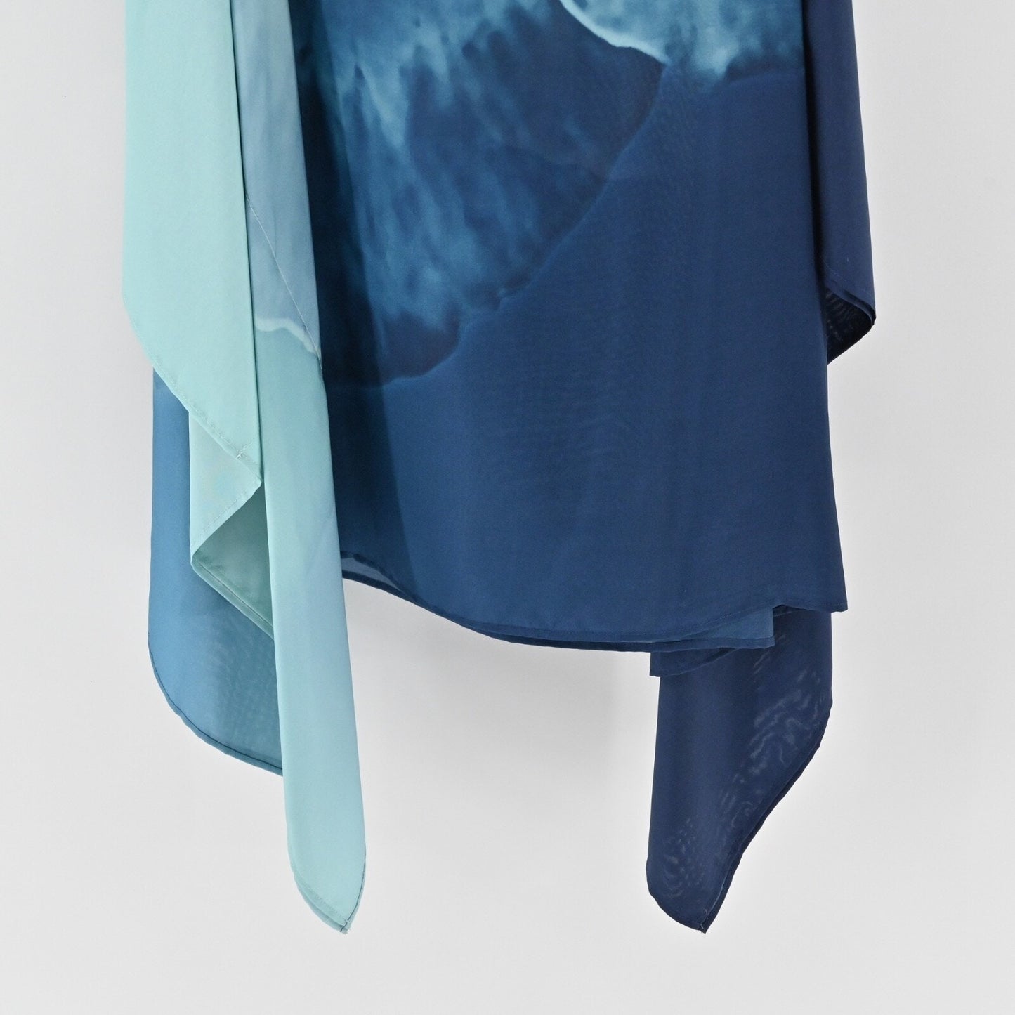 LAFAYETTE 148 Womens Silk Tie Dye Top Sz M Blue Cold Shoulder Dolman Sleeve NEW