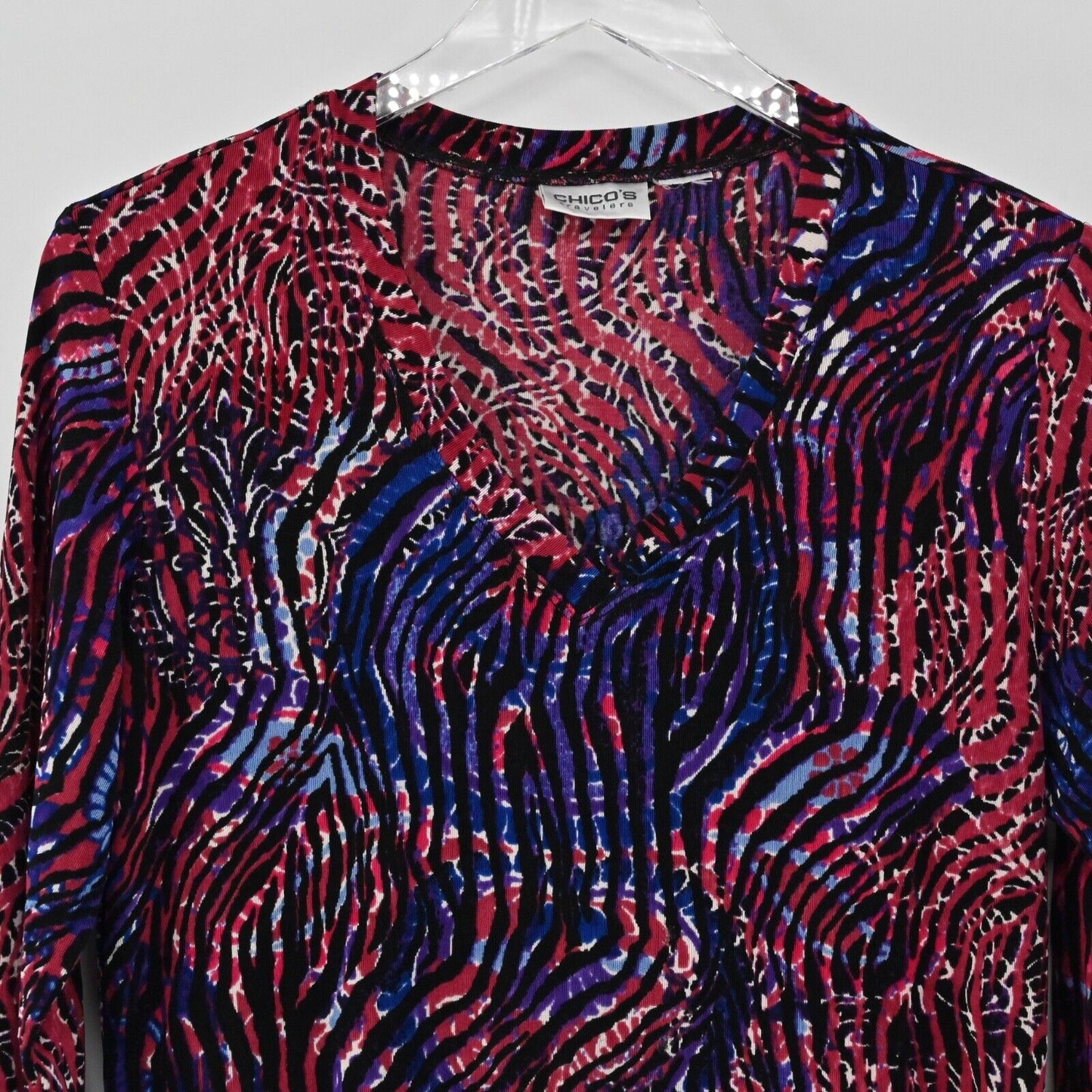 CHICOS Top Womens Sz M Red Blue Zebra Travelers Print 3/4 Sleeve V Neck Boho USA