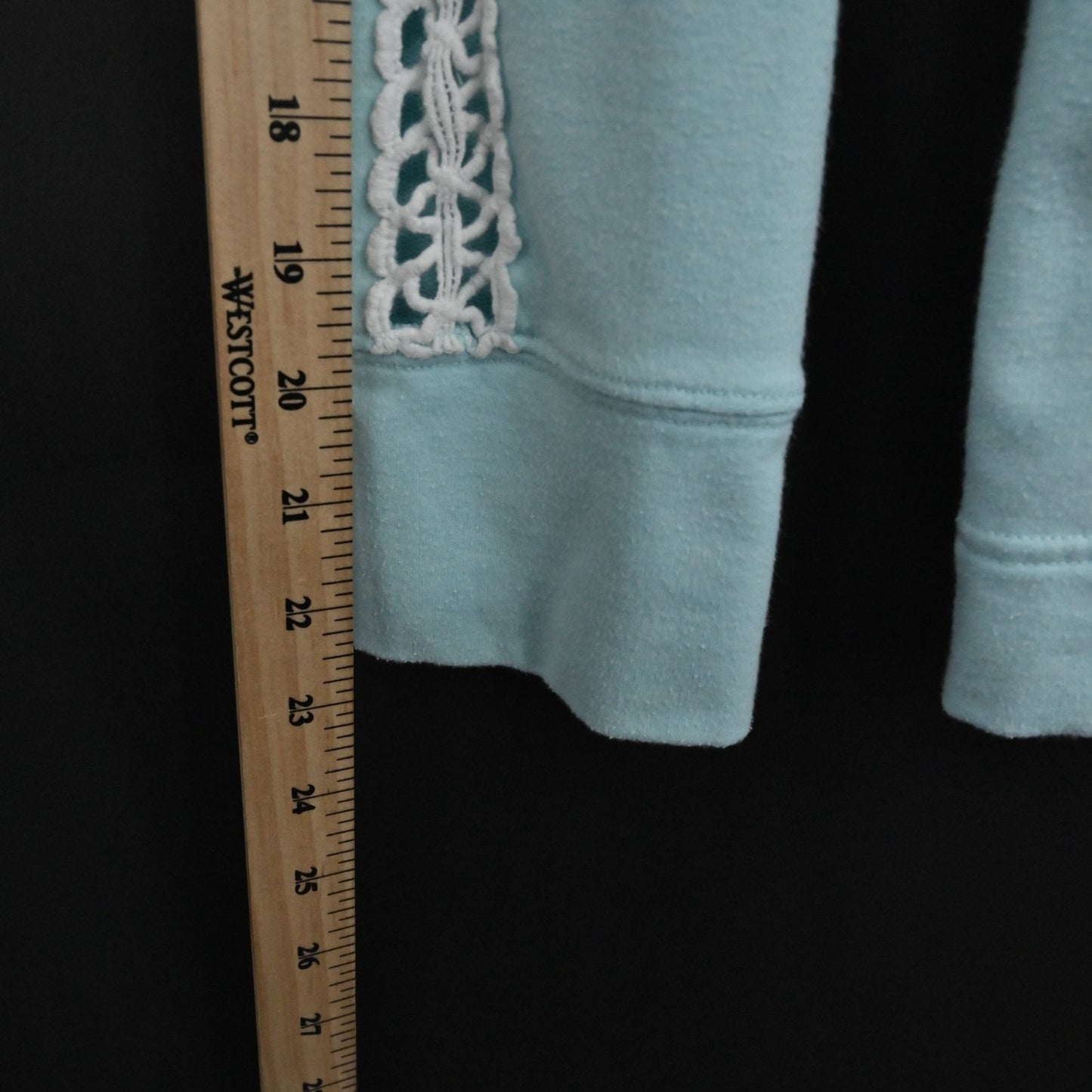 Lilly Pulitzer Womens Skipper Pullover Size S Teal Mock Neck Crochet Sweatshirt