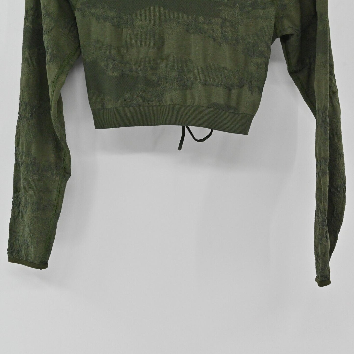 GYMSHARK Top Womens Sz Small Adapt Camo Seamless Lace Up Back Crop Long Sleeve