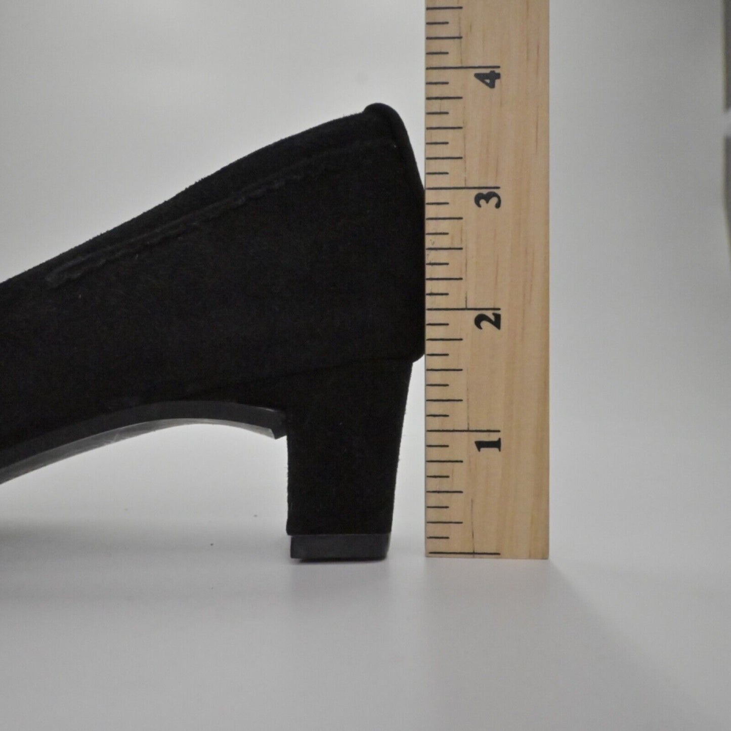 Vtg STUART WEITZMAN Pumps Womens Sz 5.5 Black Suede Buckle Square Toe Block Heel