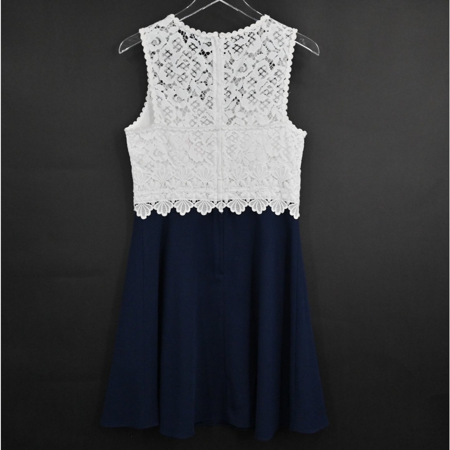 LILLY PULITZER Dress Size 8 Carolyn True Navy White Lace Sleeveless Fit Flare