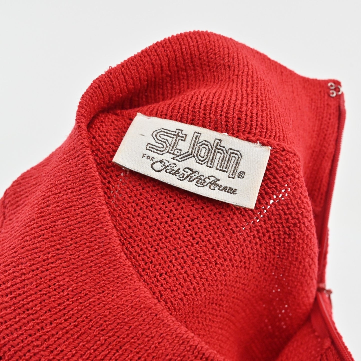 Vtg 80s ST JOHN Dress Size 8 Santana Knit Colorblock Red Black Mock Neck Shift