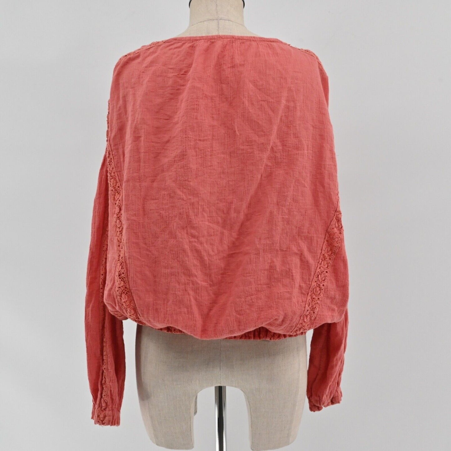 FREE PEOPLE Top Womens Sz XS Coral Cotton Embroidered Floral Crochet Lace Maria