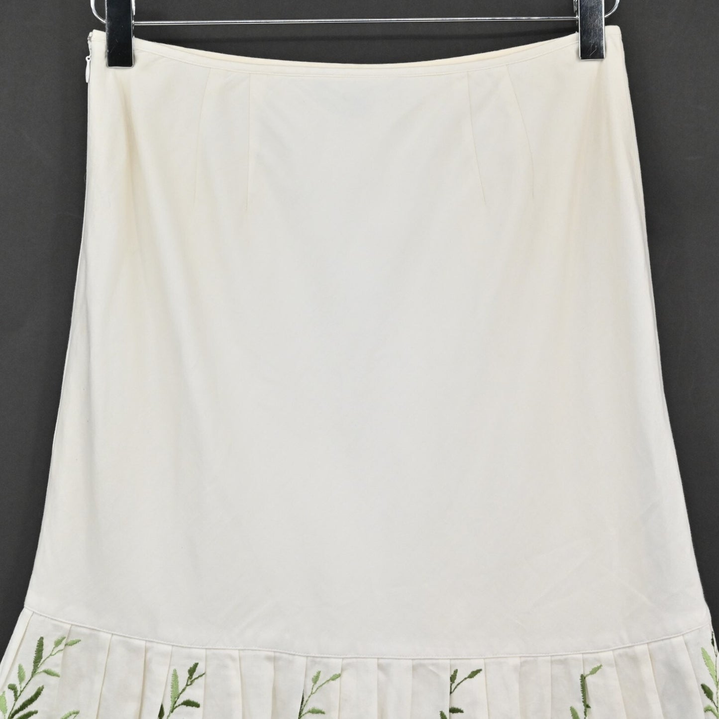 Vtg ANN TAYLOR Embroidered Skirt Size 4P Petites Ivory Green Flower Tiered ALine