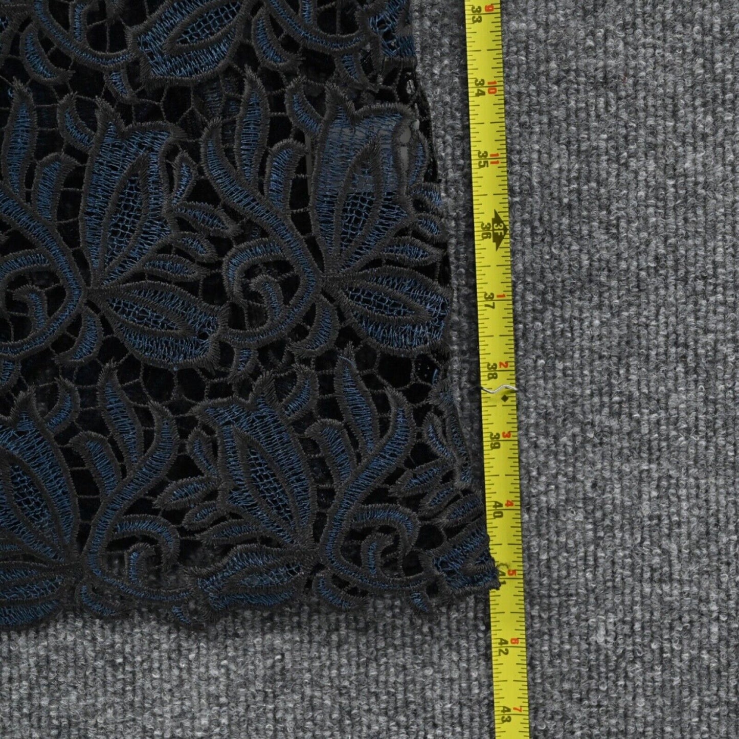 ELIE TAHARI Dress Womens Size 6 Black Blue Sheer Crochet Lace Sleeveless Sheath