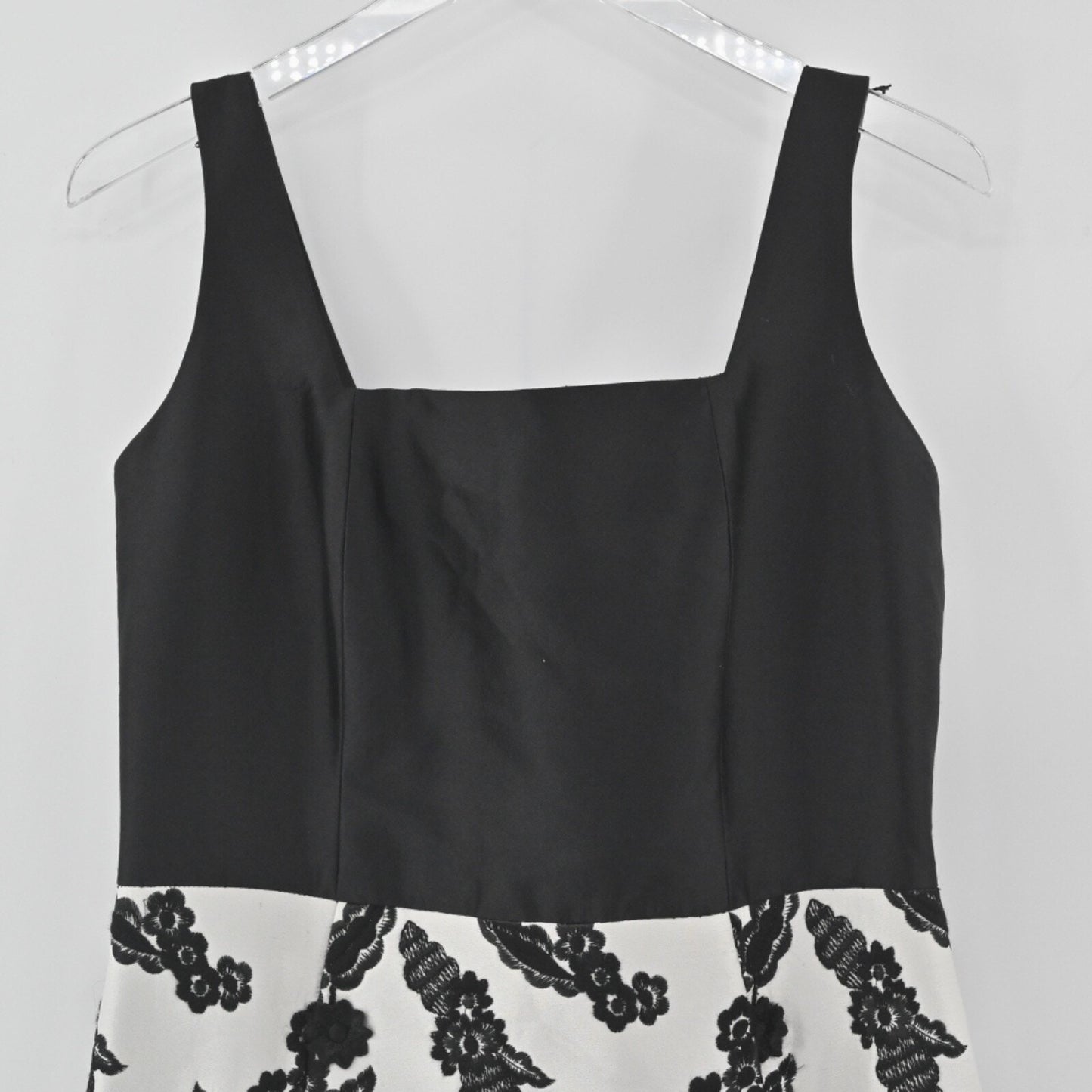 SHANNON MCLEAN Dress Womens Size L Black White Floral Embroidered Mini Sheath