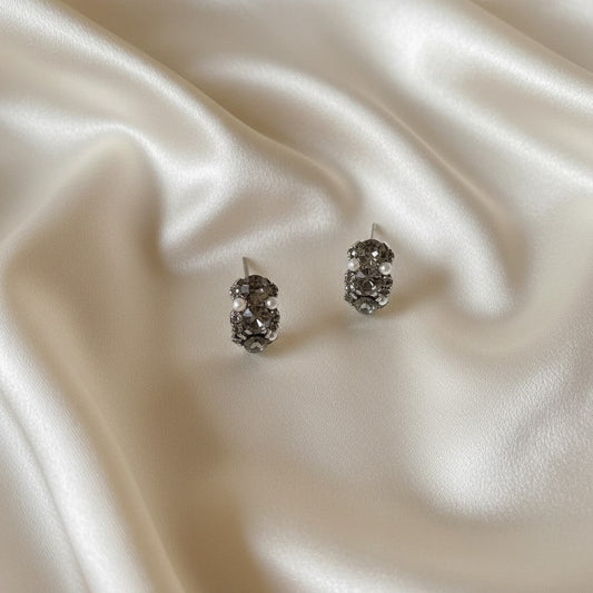 Lynn's Closet Boutique Elegant Versatile Ear Earrings