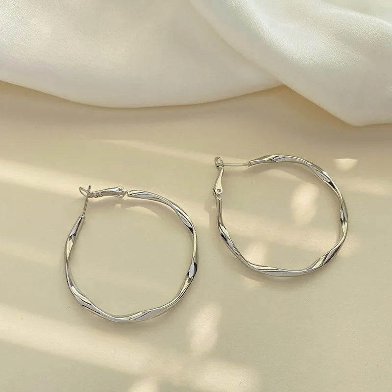 Lynn's Closet Boutique Wavy Hoop Earrings