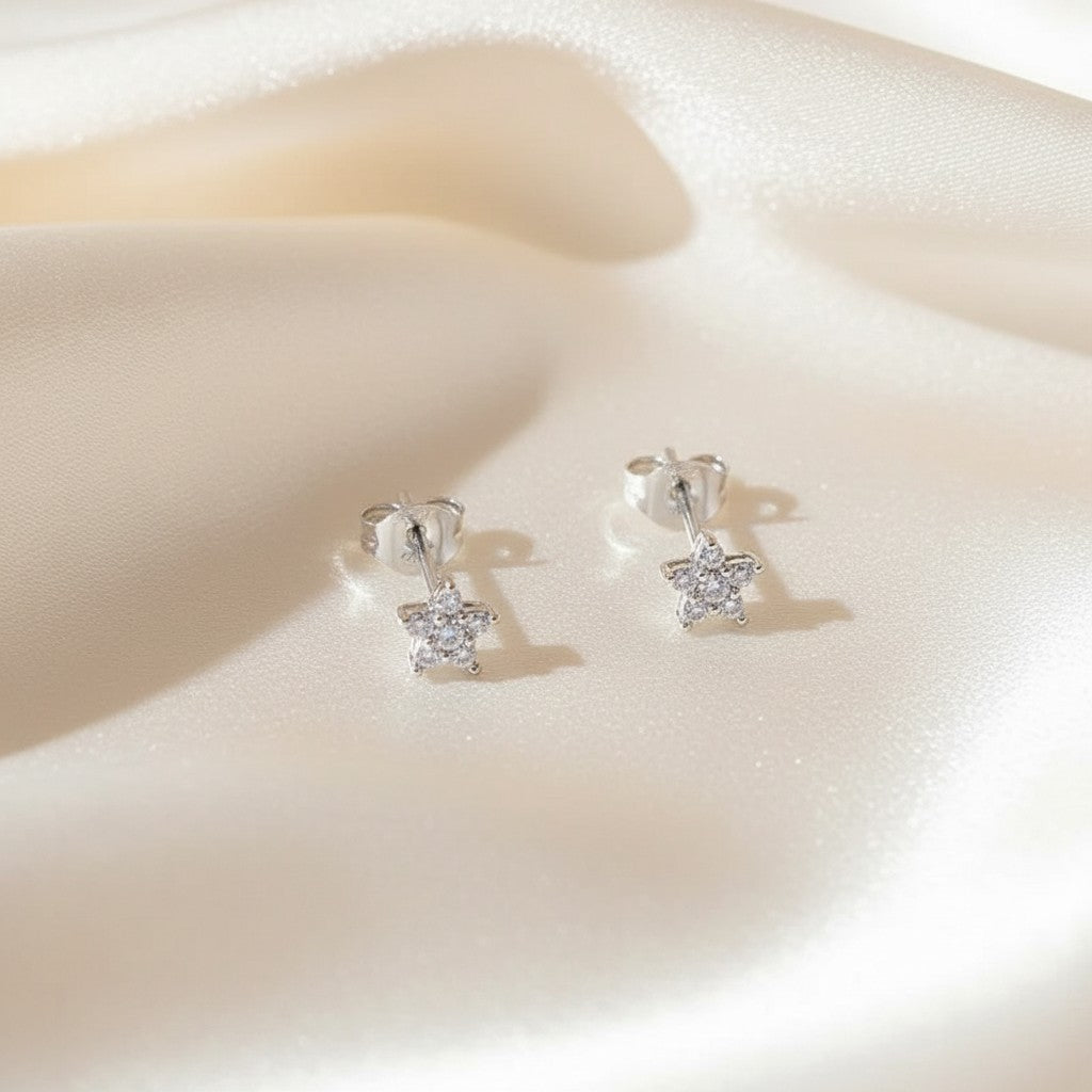 Lynn's Closet Boutique Small Zirconia Star Cartilage Stud
