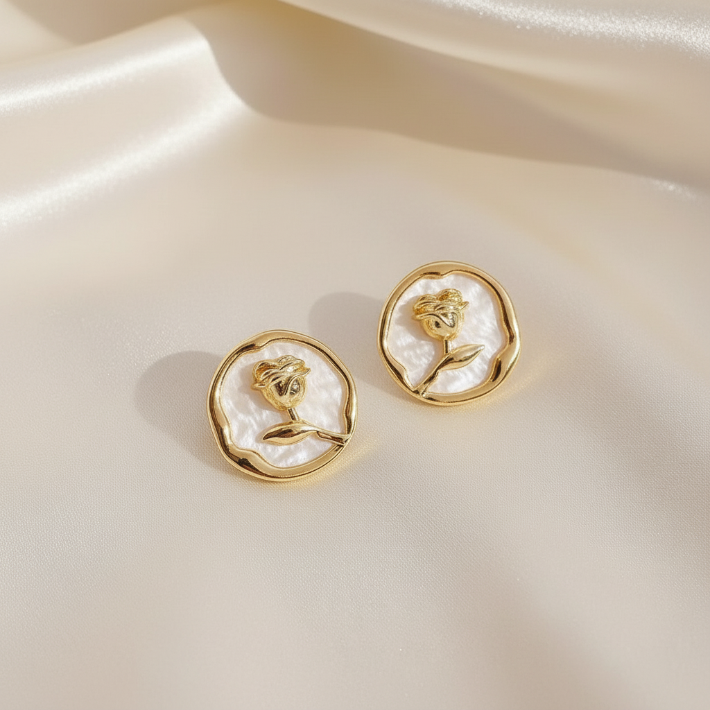 Lynn's Closet Boutique Shell Rose Flower Earrings