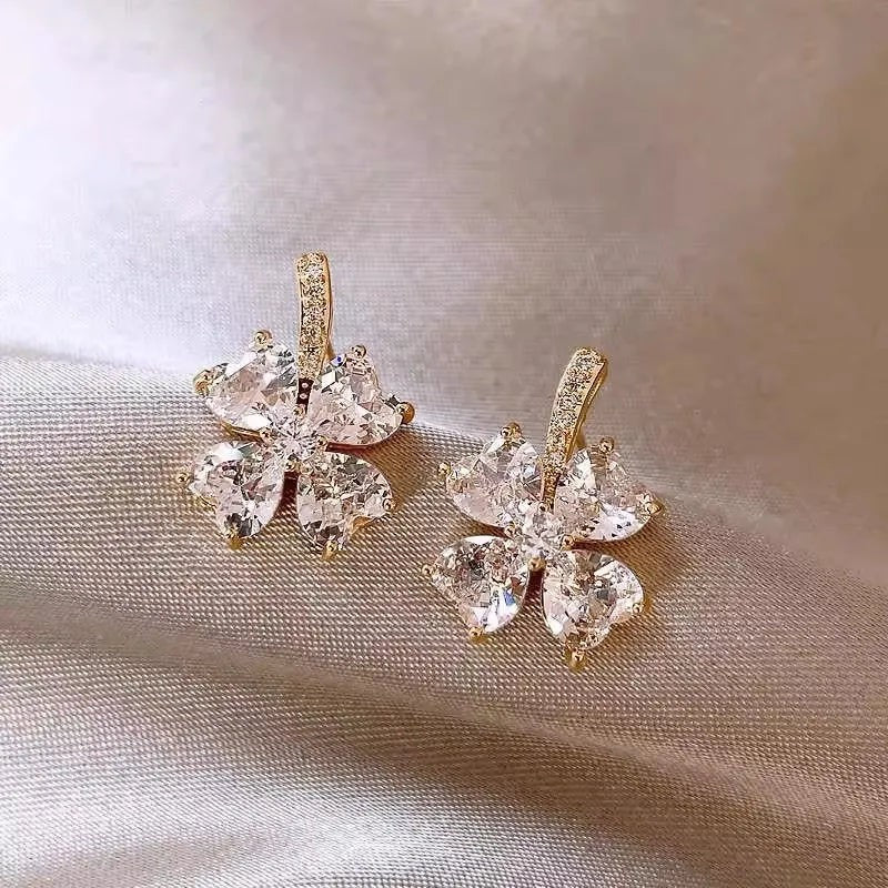 Lynn's Closet Boutique Sparkling Zirconia Clover Studs