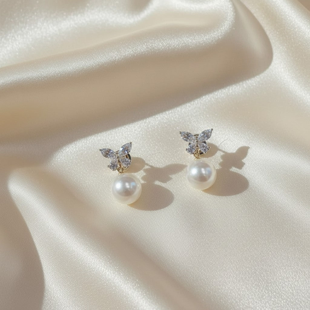 Lynn's Closet Boutique Butterfly Pearl Studs