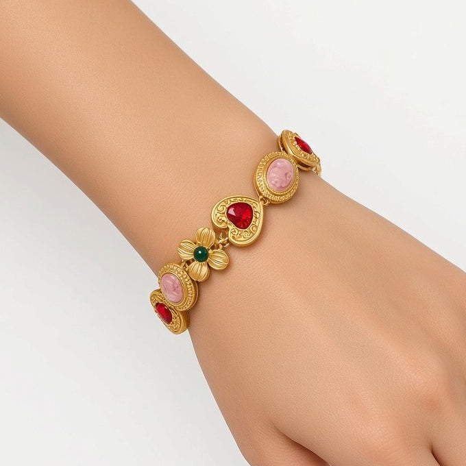 Baroque Cameo Portrait Heart Bracelet Gold Tone Copper - Gold