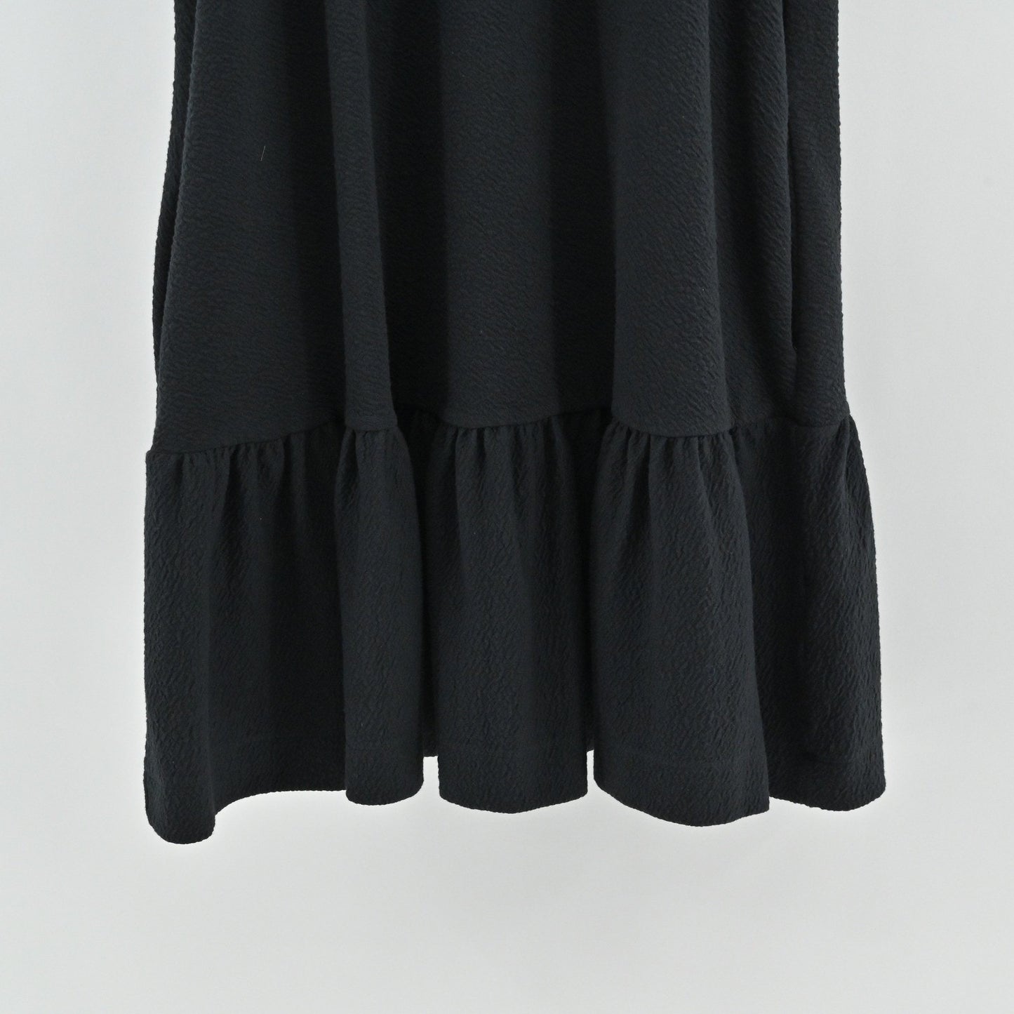 Anthropologie Maeve Flounced Mock Neck Mini Dress Size L Black Boho Ruffle Hem