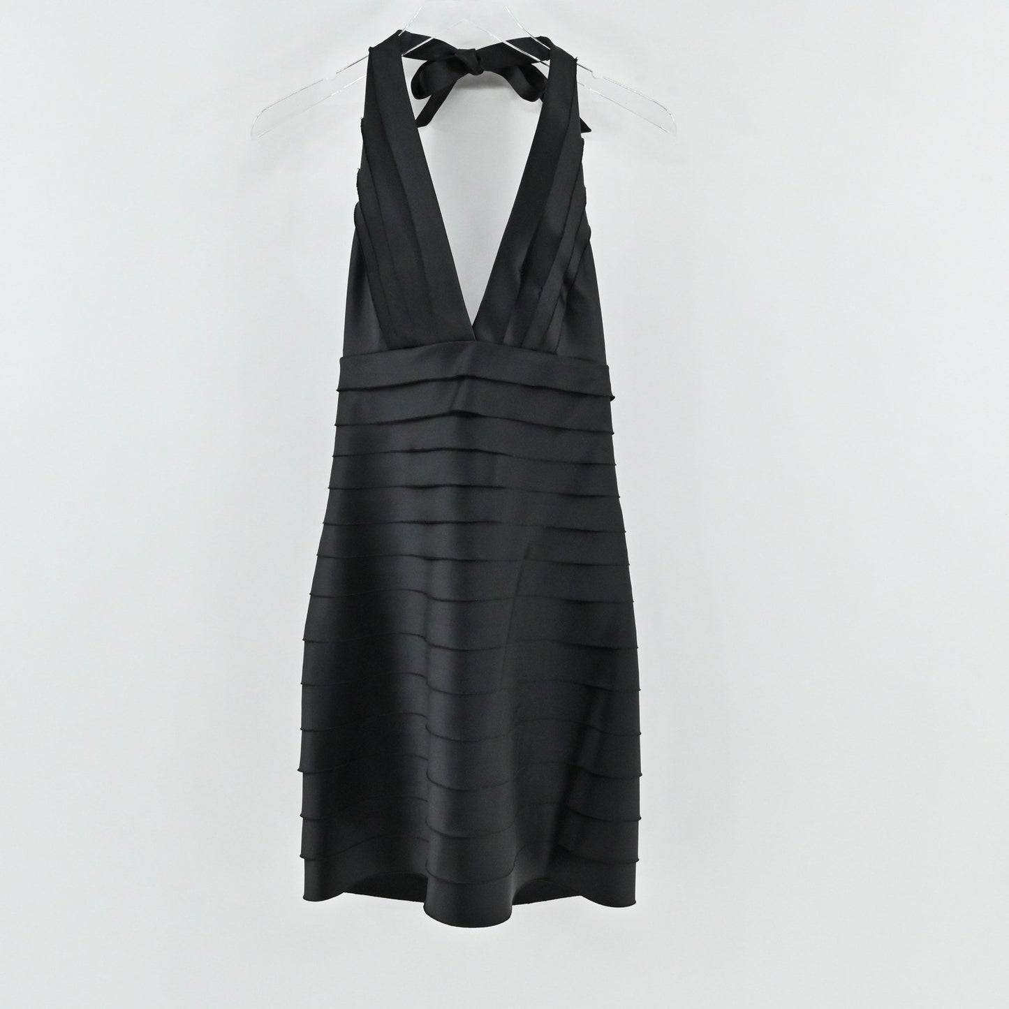 BCBGMAXAZRIA Silk Black Cocktail Dress Size 12 Tiered Elegant Sleeveless LBD