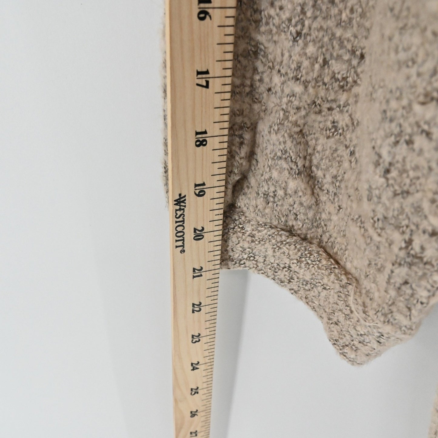 Urban Outfitters Womens Chunky Knit Cardigan Sz M Tan Minimalist Out From Under