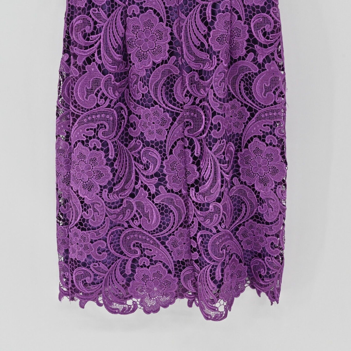 DECODE 1.8 Dress Womens Size 4 Scalloped Lace Short Sleeve Sheath Purple NEW