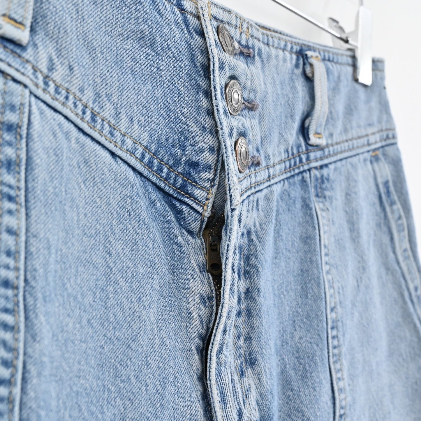 ABERCROMBIE FITCH Womens Retro Mom Jeans Size 6 Blue Denim High Rise Raw Hem